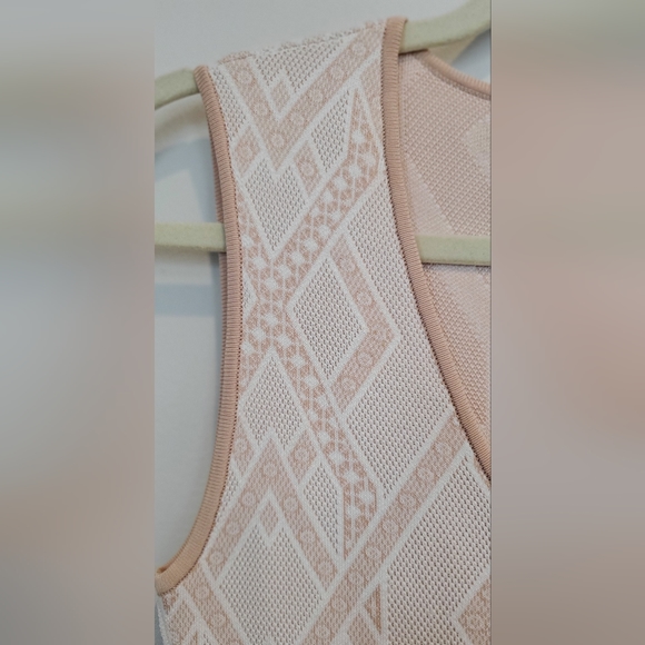 BCBGeneration - Picture 4 of 4